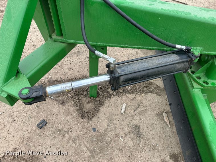 image for item IU9159 John Deere  blade