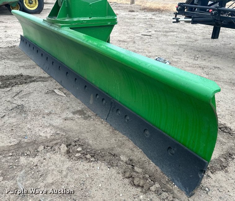 image for item IU9159 John Deere  blade