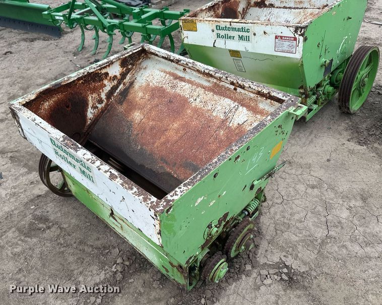 image for item IU9161 Grain roller mill