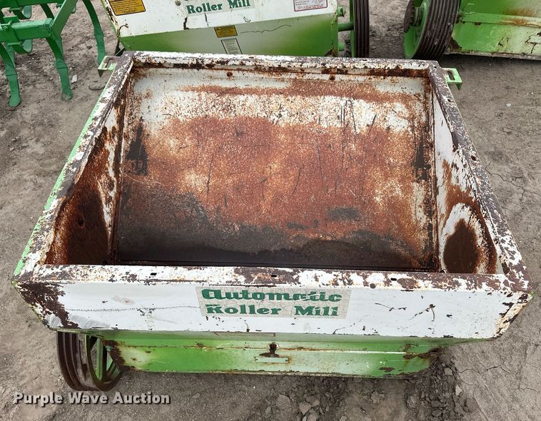 image for item IU9161 Grain roller mill