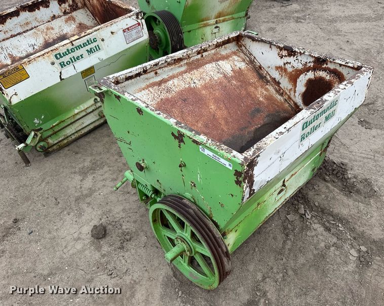 image for item IU9161 Grain roller mill