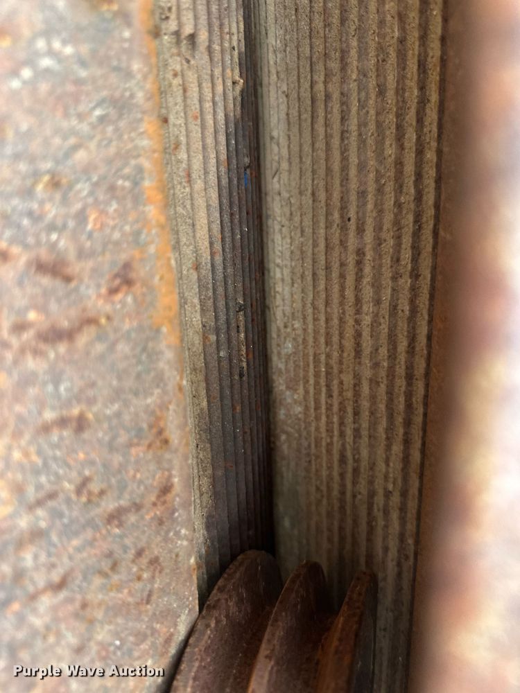 image for item IU9161 Grain roller mill