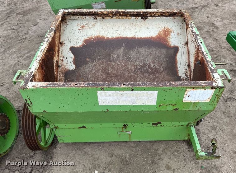 image for item IU9162 Grain roller mill