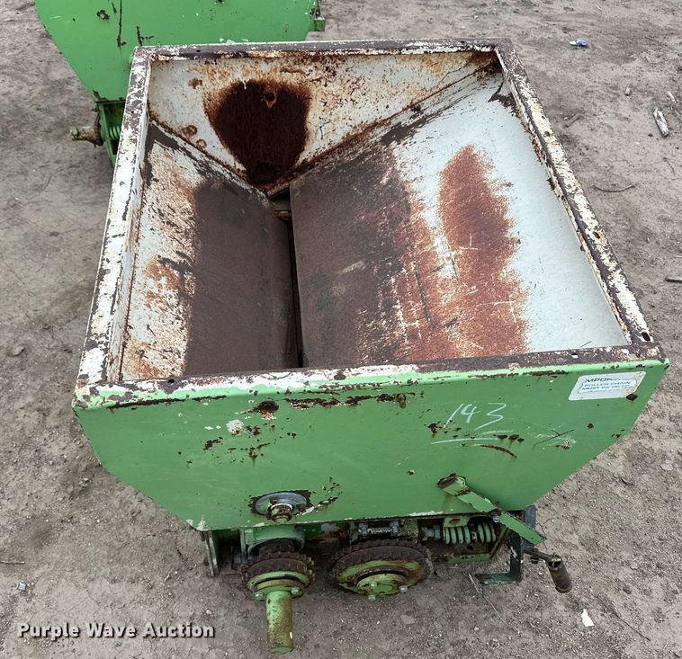 image for item IU9163 Grain roller mill