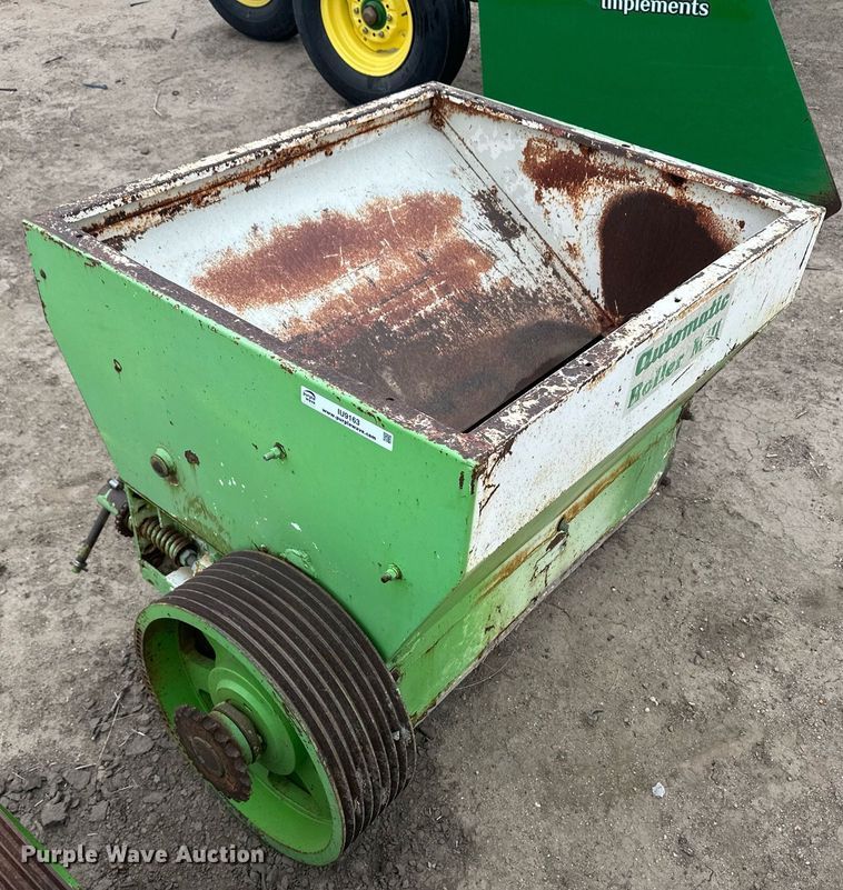 image for item IU9163 Grain roller mill