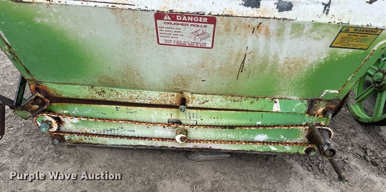 image for item IU9163 Grain roller mill