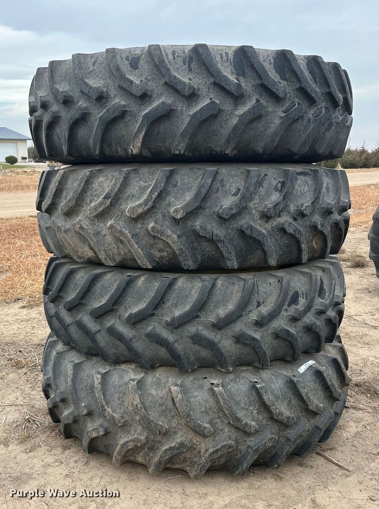 image for item IU9165 (4) 520/85R42 combine tires and wheels