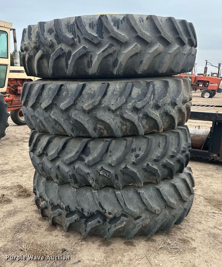 image for item IU9165 (4) 520/85R42 combine tires and wheels