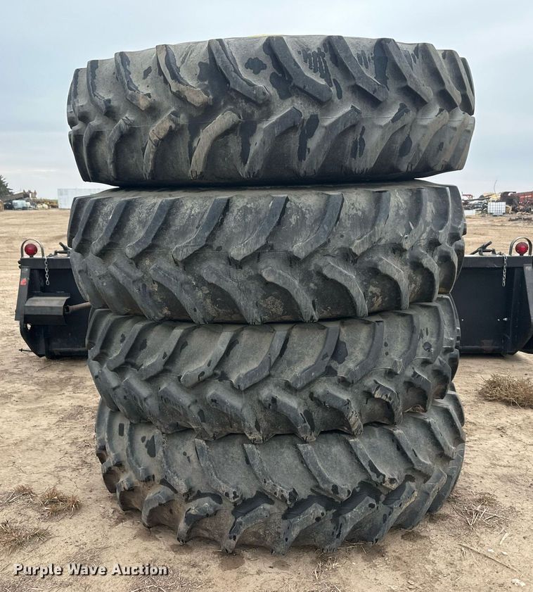 image for item IU9165 (4) 520/85R42 combine tires and wheels