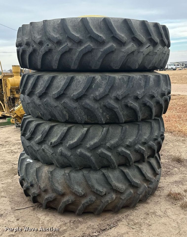 image for item IU9165 (4) 520/85R42 combine tires and wheels