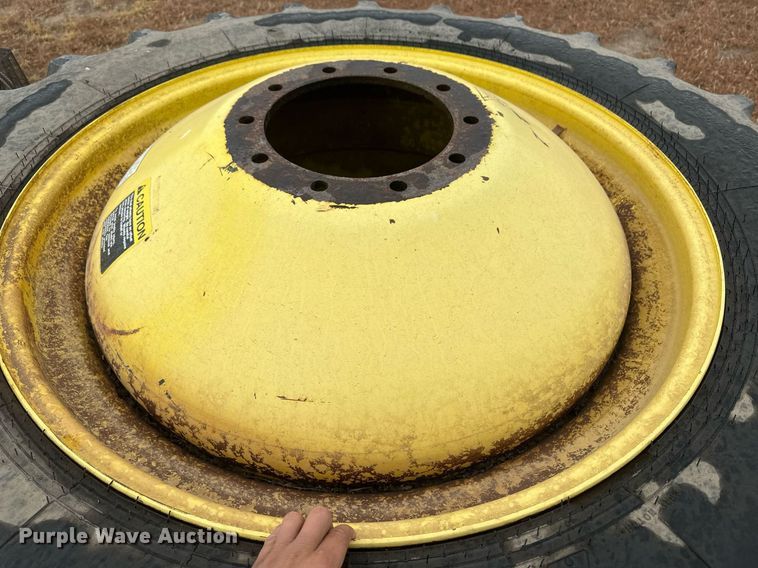 image for item IU9165 (4) 520/85R42 combine tires and wheels