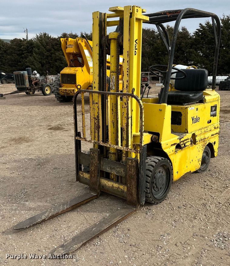 image for item IU9169 Yale G51C-040-CFS-G  forklift