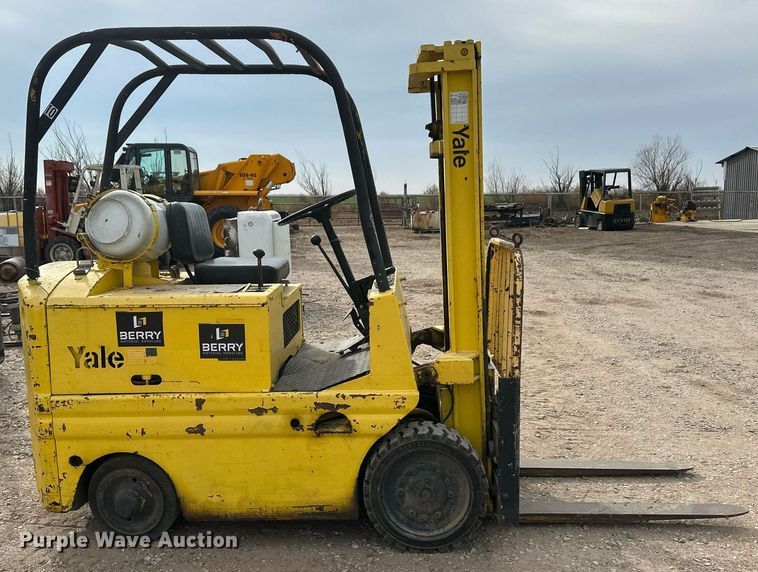 image for item IU9169 Yale G51C-040-CFS-G  forklift