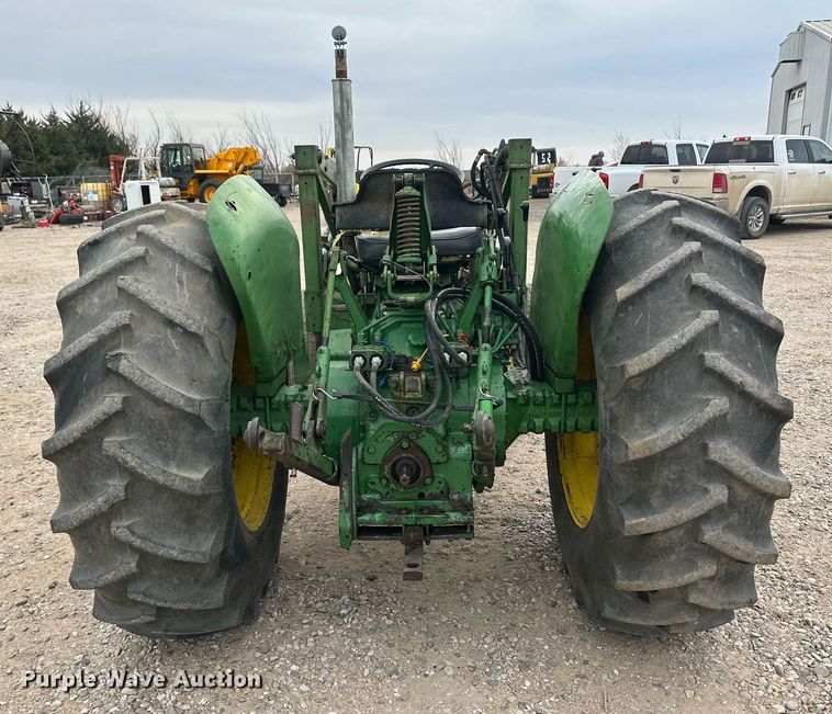 image for item IU9170 1975 John Deere 2630  tractor