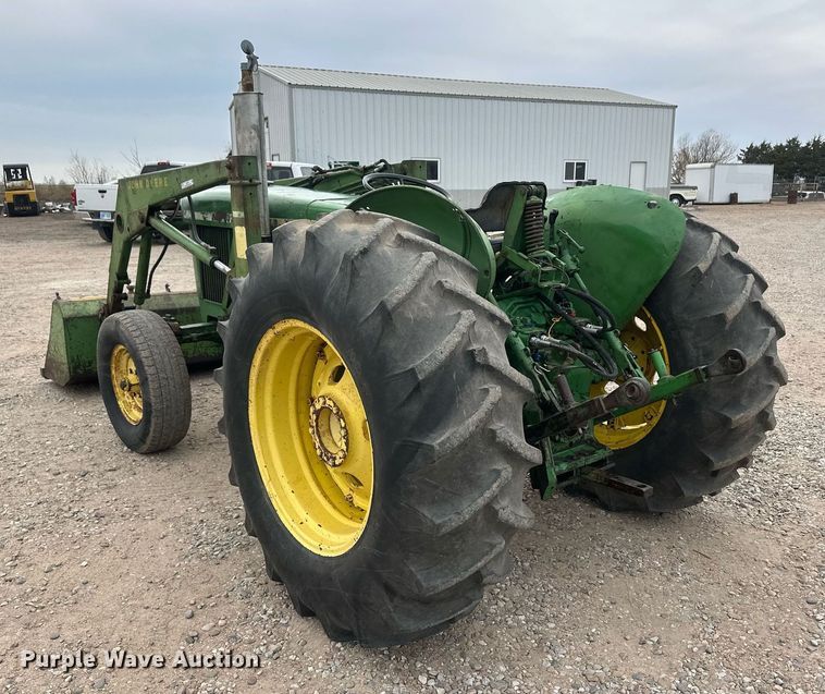 image for item IU9170 1975 John Deere 2630  tractor