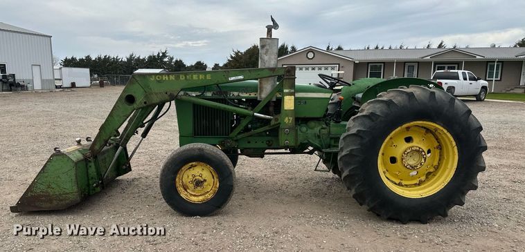 image for item IU9170 1975 John Deere 2630  tractor