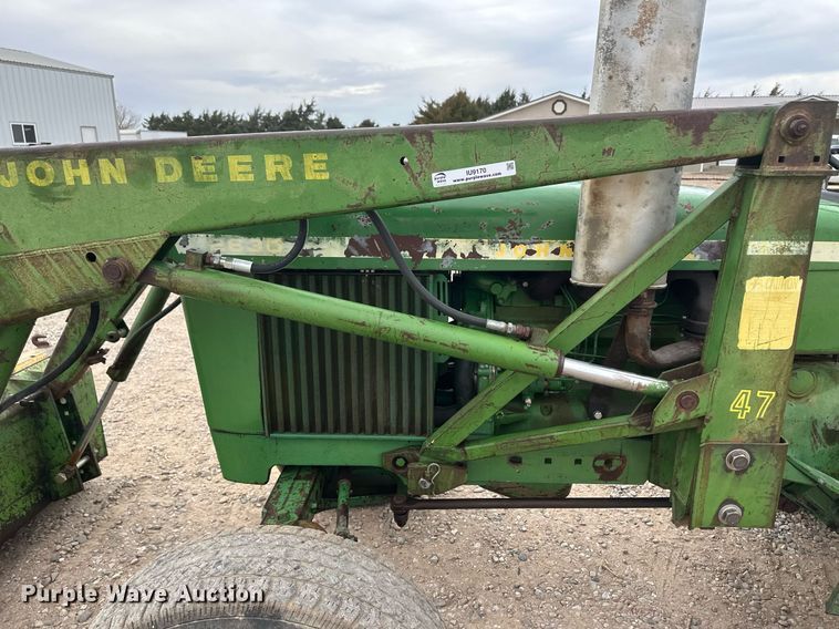 image for item IU9170 1975 John Deere 2630  tractor
