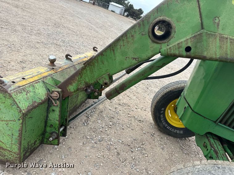 image for item IU9170 1975 John Deere 2630  tractor