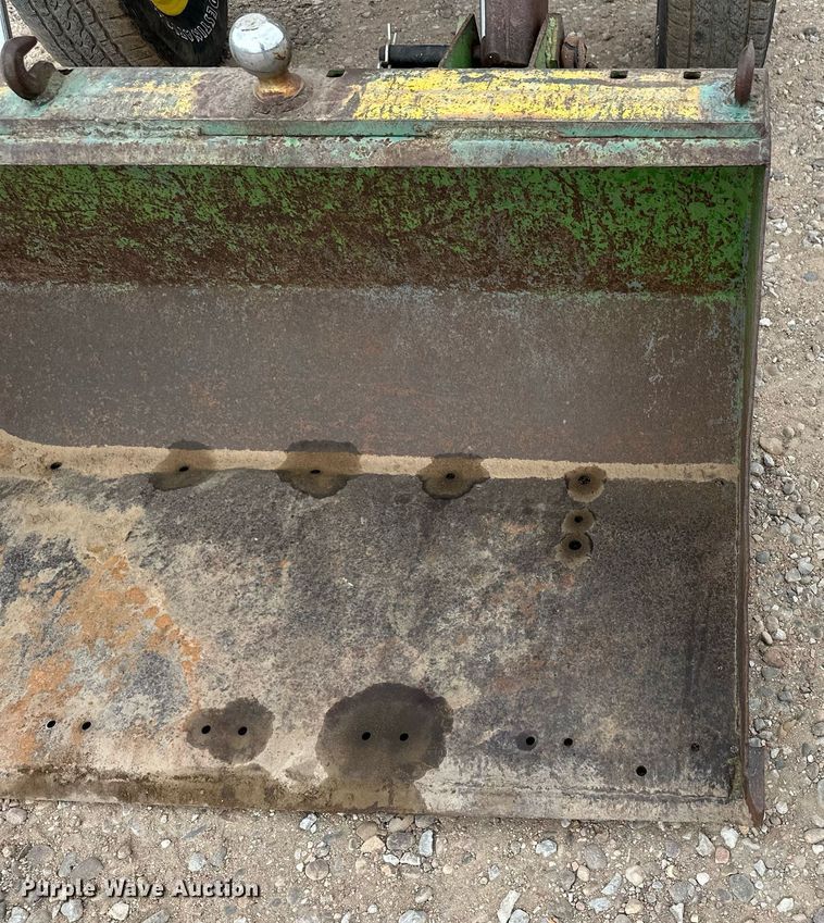 image for item IU9170 1975 John Deere 2630  tractor