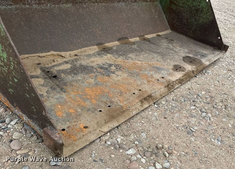 image for item IU9170 1975 John Deere 2630  tractor