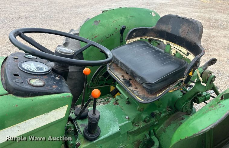 image for item IU9170 1975 John Deere 2630  tractor