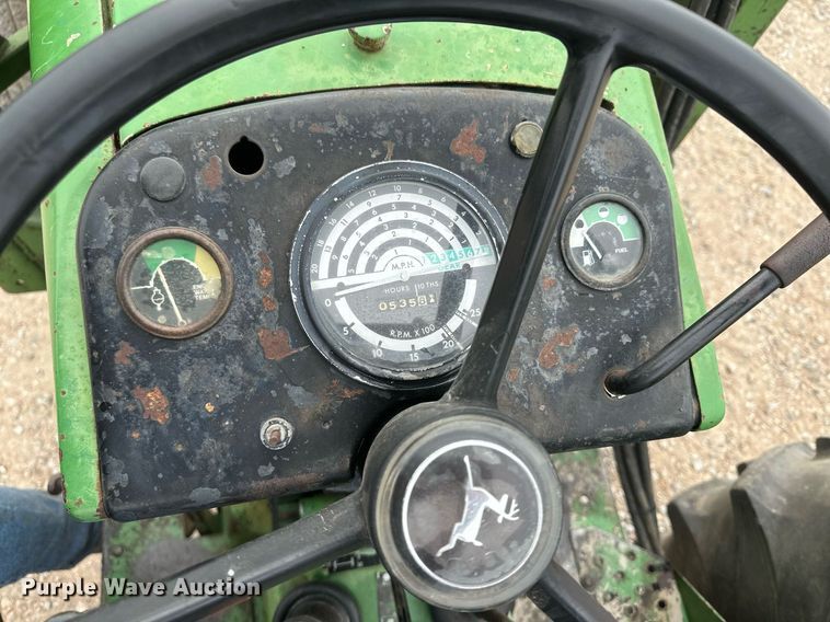 image for item IU9170 1975 John Deere 2630  tractor