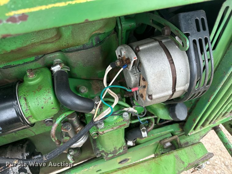 image for item IU9170 1975 John Deere 2630  tractor