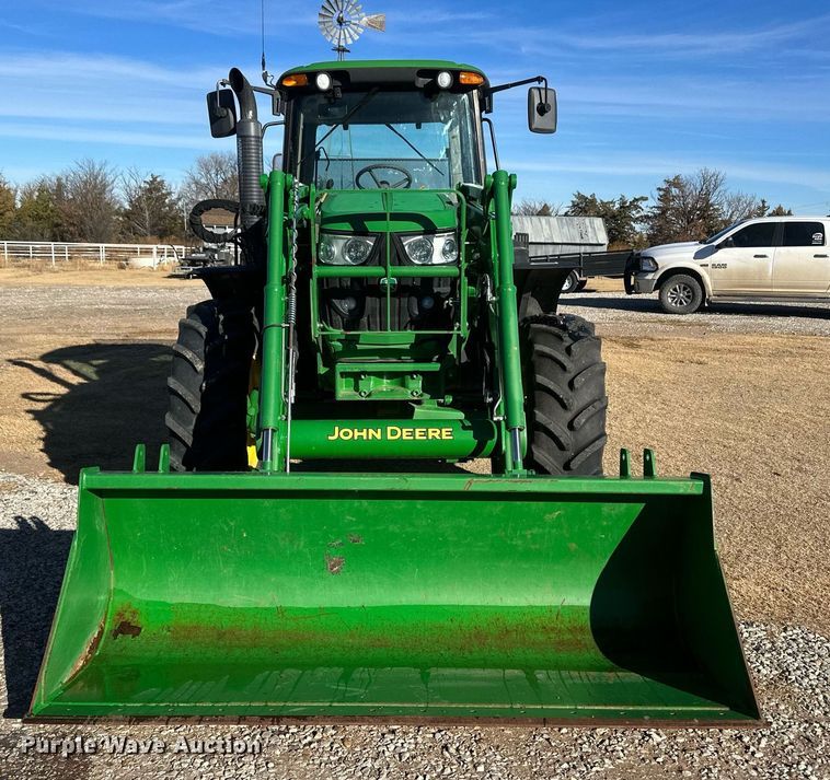 image for item IU9188 2014 John Deere 6125M  MFWD tractor