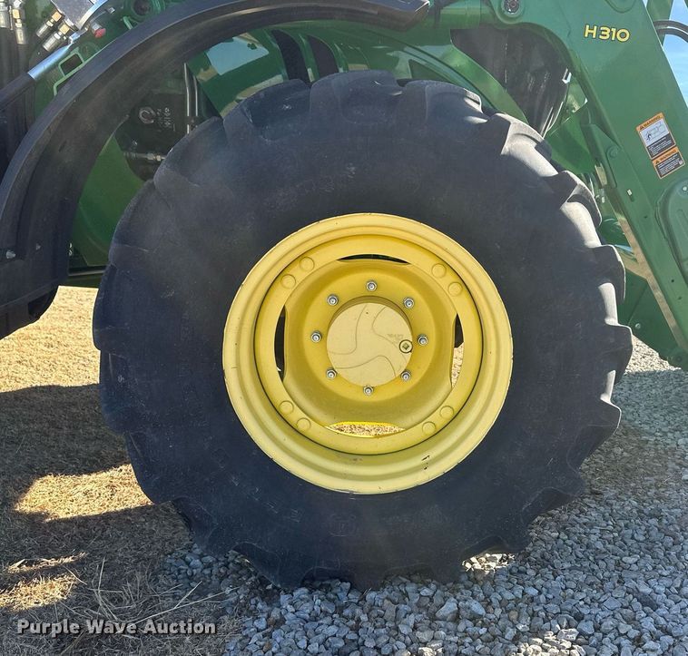 image for item IU9188 2014 John Deere 6125M  MFWD tractor