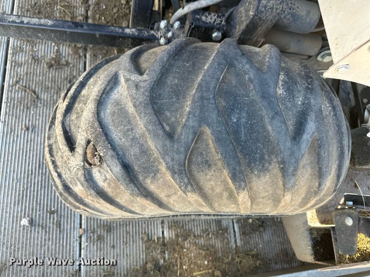 image for item IU9190 Dixie Chopper XCaliber 3366  ZTR lawn mower