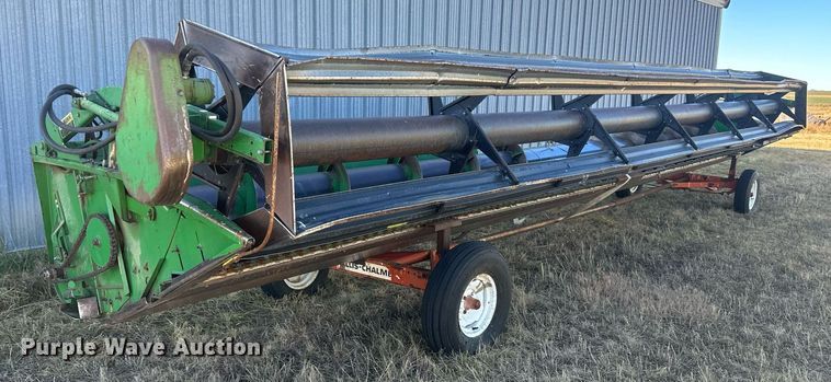 image for item IU9191 John Deere 930  rigid head