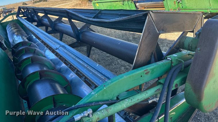 image for item IU9191 John Deere 930  rigid head