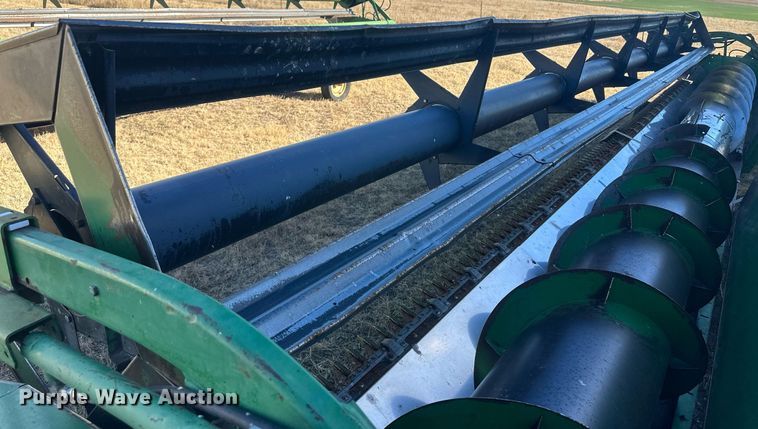 image for item IU9191 John Deere 930  rigid head