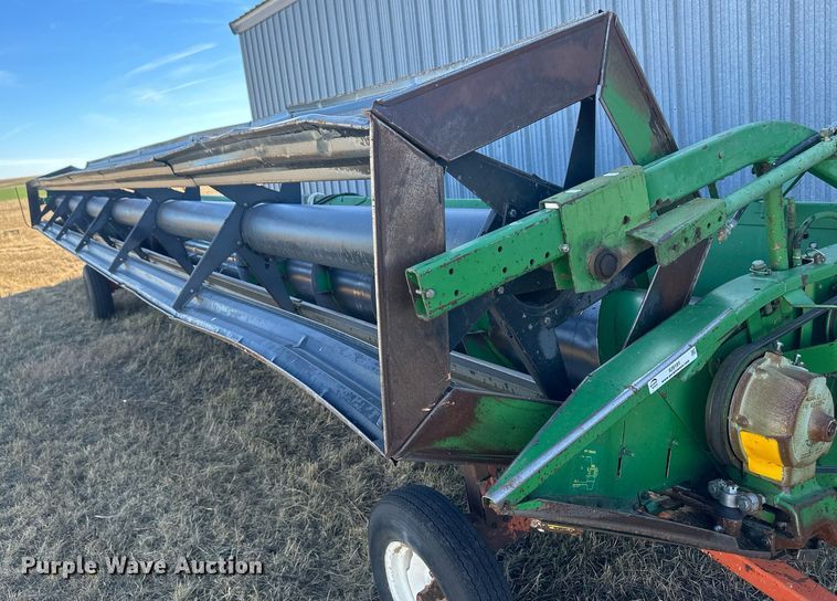 image for item IU9191 John Deere 930  rigid head