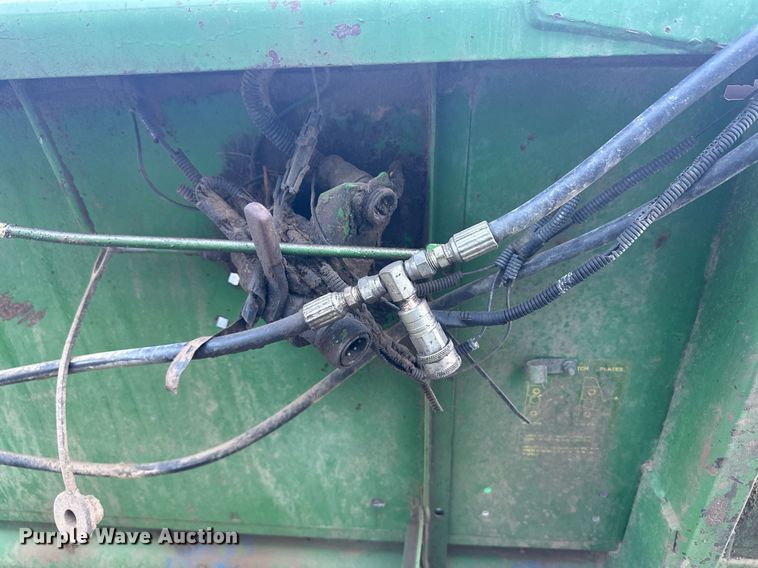 image for item IU9191 John Deere 930  rigid head