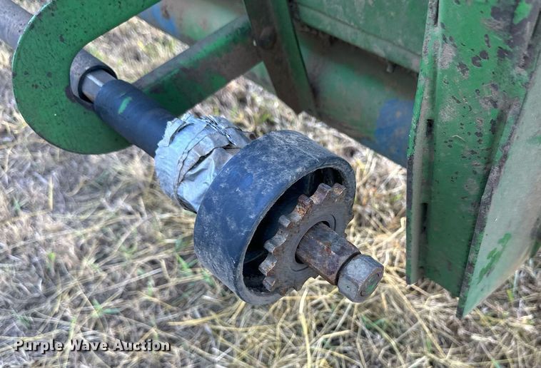 image for item IU9191 John Deere 930  rigid head