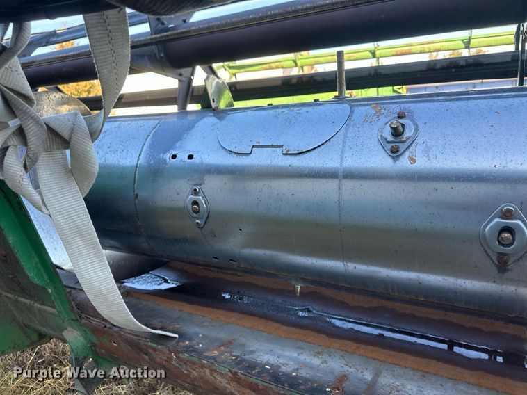 image for item IU9191 John Deere 930  rigid head