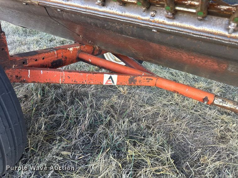 image for item IU9191 John Deere 930  rigid head