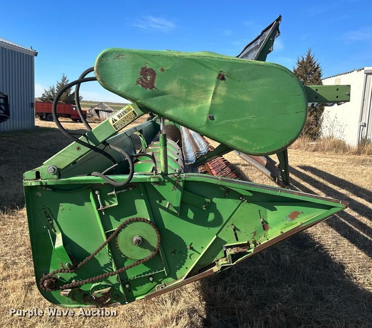 image for item IU9192 John Deere 930  rigid head