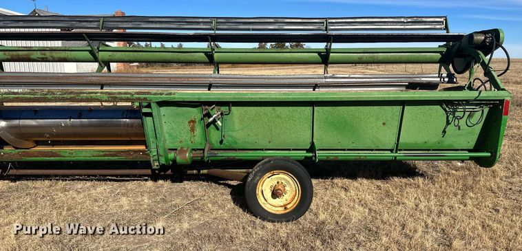 image for item IU9192 John Deere 930  rigid head