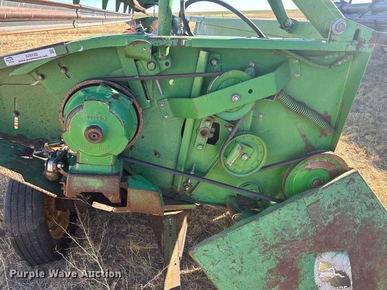image for item IU9192 John Deere 930  rigid head