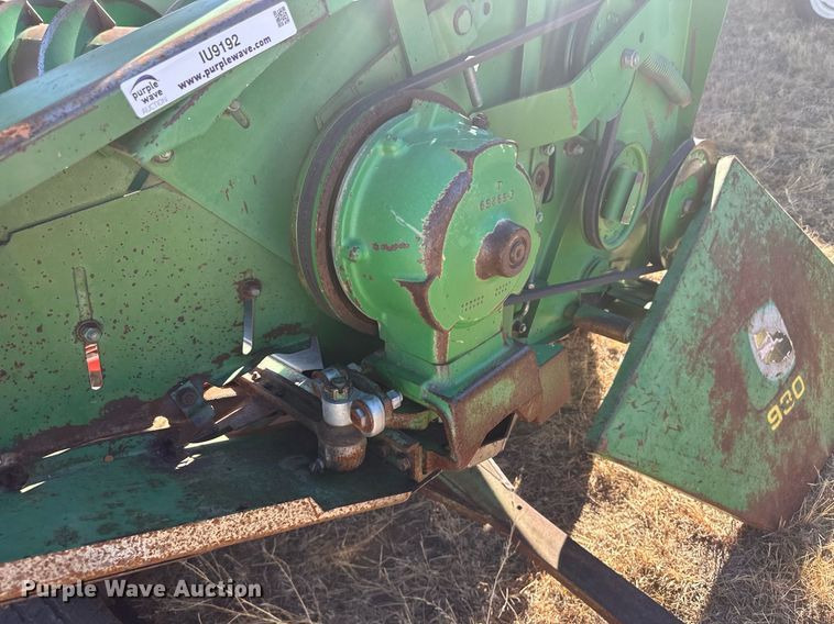 image for item IU9192 John Deere 930  rigid head