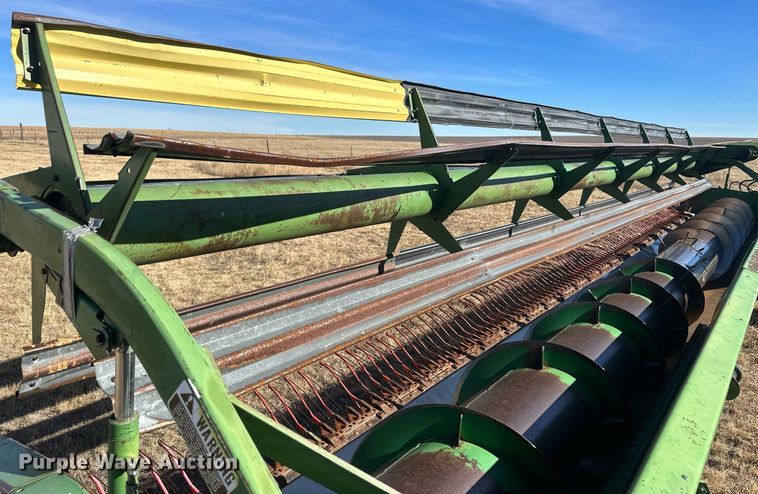 image for item IU9192 John Deere 930  rigid head