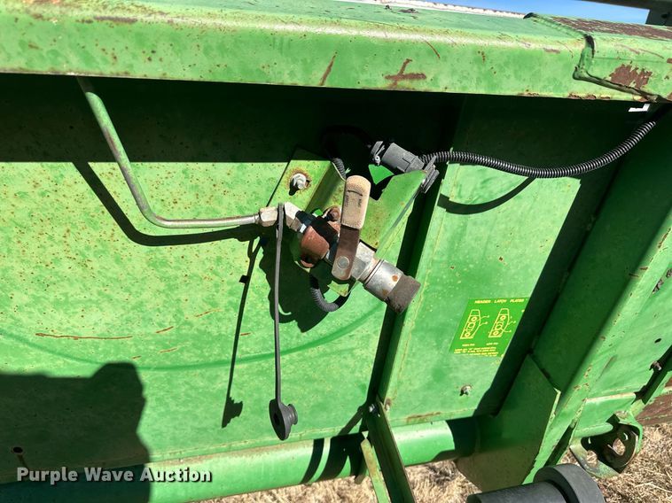 image for item IU9192 John Deere 930  rigid head