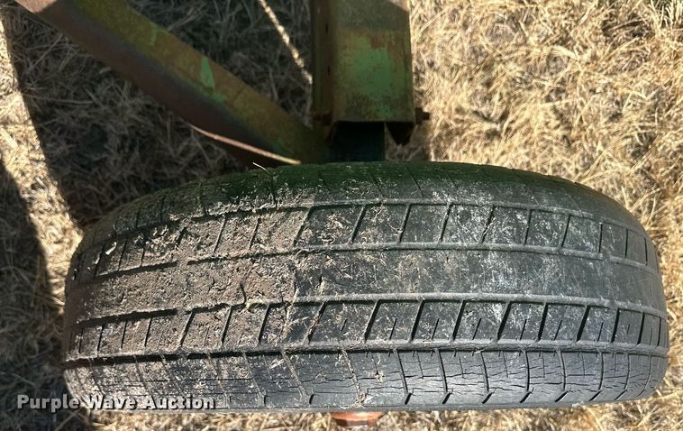 image for item IU9192 John Deere 930  rigid head