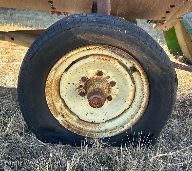 image for item IU9192 John Deere 930  rigid head