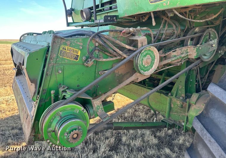 image for item IU9193 1988 John Deere 8820 Titan II  combine