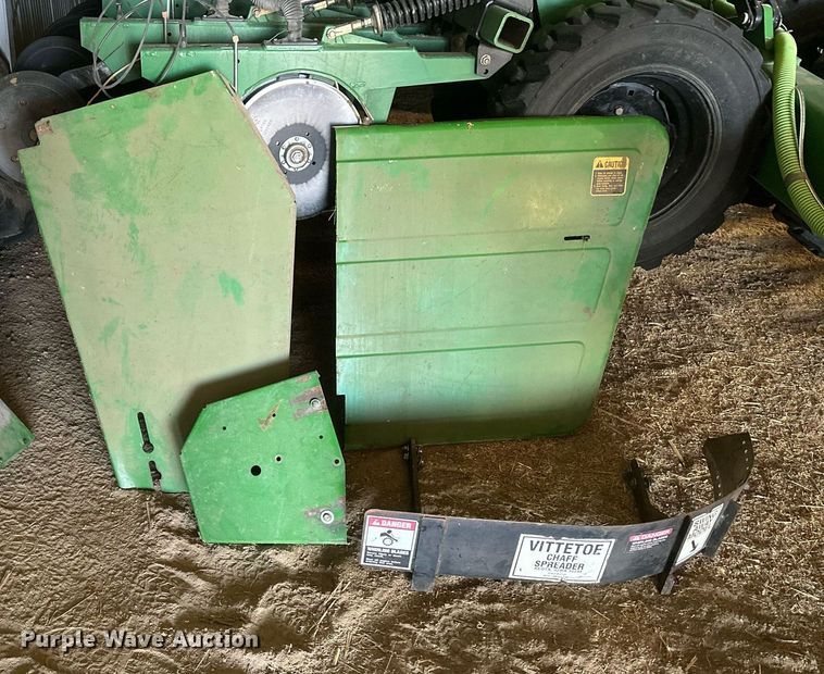 image for item IU9193 1988 John Deere 8820 Titan II  combine