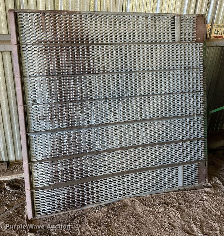 image for item IU9193 1988 John Deere 8820 Titan II  combine