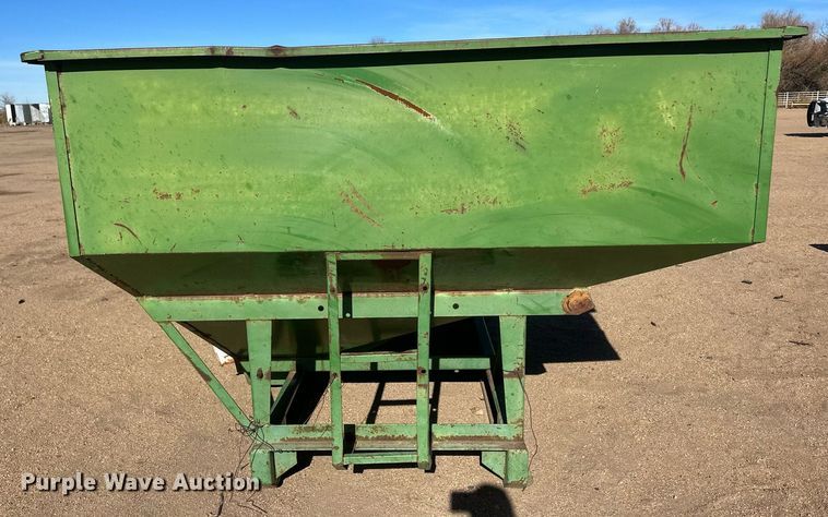 image for item IU9195 Huskee 225  gravity wagon box